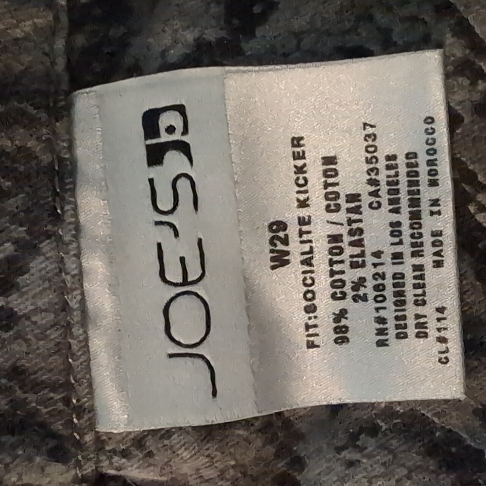 Joe's Jeans Crop Socialite Kicker - Picture 4 of 5